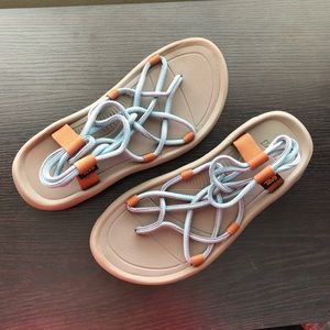 TEVA, SIZE 9, HURRICANE XLT INFINITY SANDAL